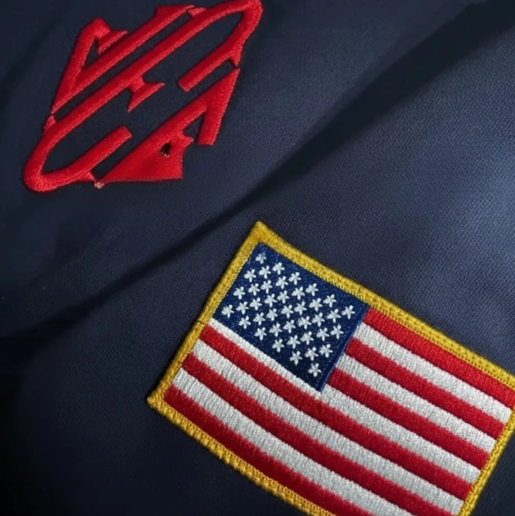 Epstein Svetr Se Zipem